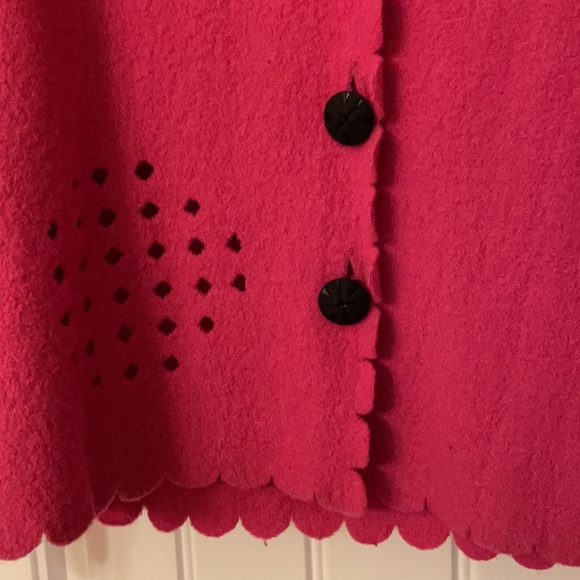 Casa Maglia Wool Pink Scalloped Button Sweater - Picture 3 of 6